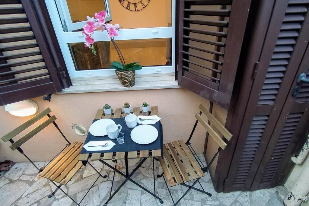 Elegante Open Space Con Vasca Idromassaggio A Trastevere Екстериор снимка